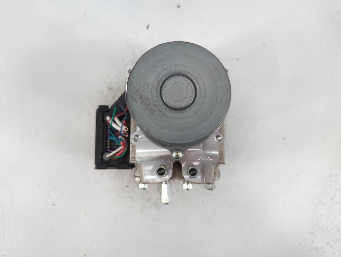 2016 Lexus Is200t ABS Pump Control Module Replacement P/N:89541-53420 44540-53430 Fits OEM Used Auto Parts - Oemusedautopart