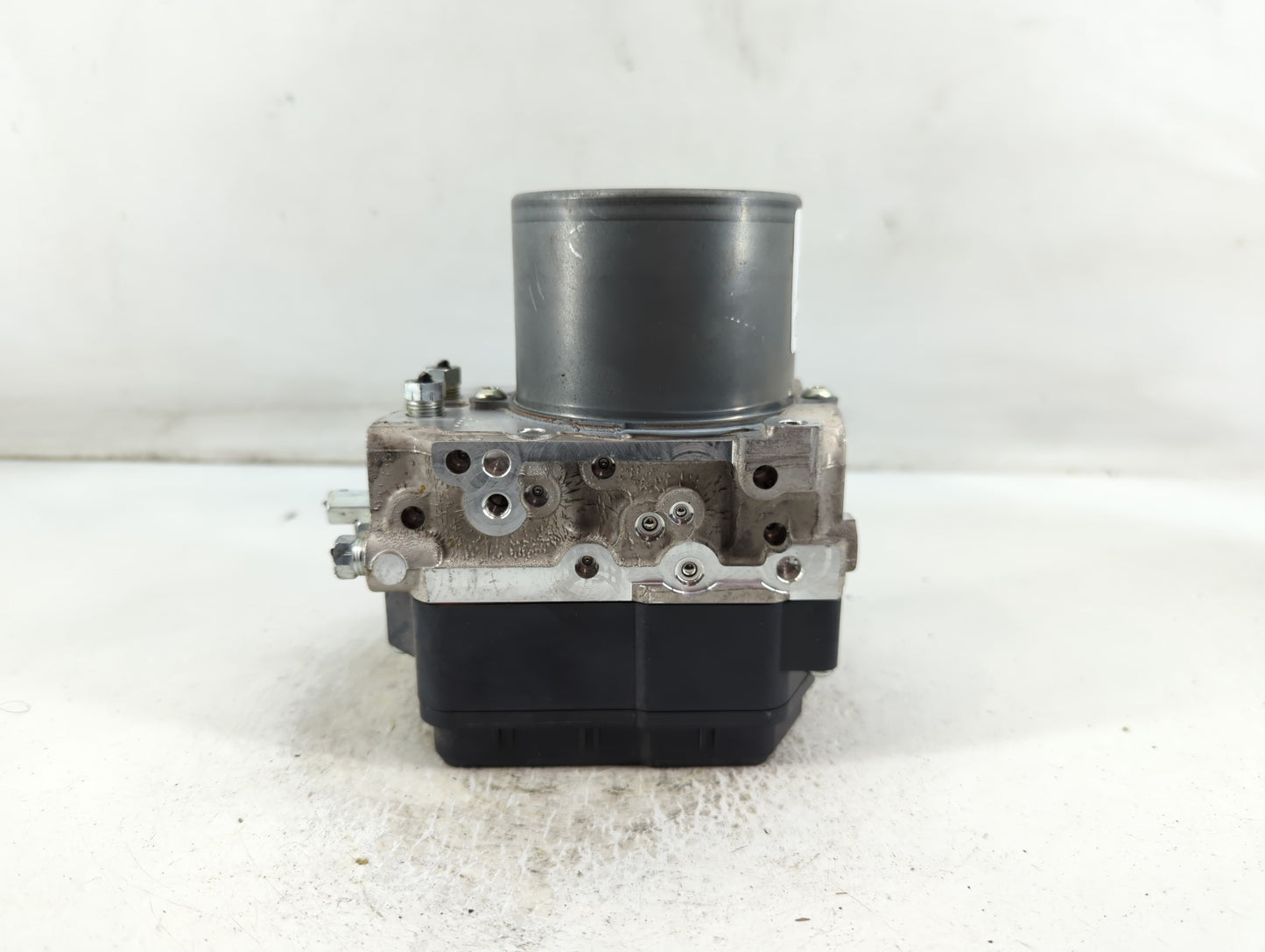 2016 Lexus Is200t ABS Pump Control Module Replacement P/N:89541-53420 44540-53430 Fits OEM Used Auto Parts - Oemusedautopart