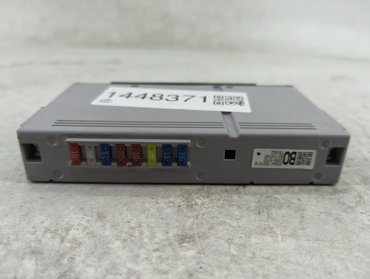 2016-2016 Lexus Is300 Body Control Module Bcm Inner Cabin Fuse Box - Oemusedautoparts1.com