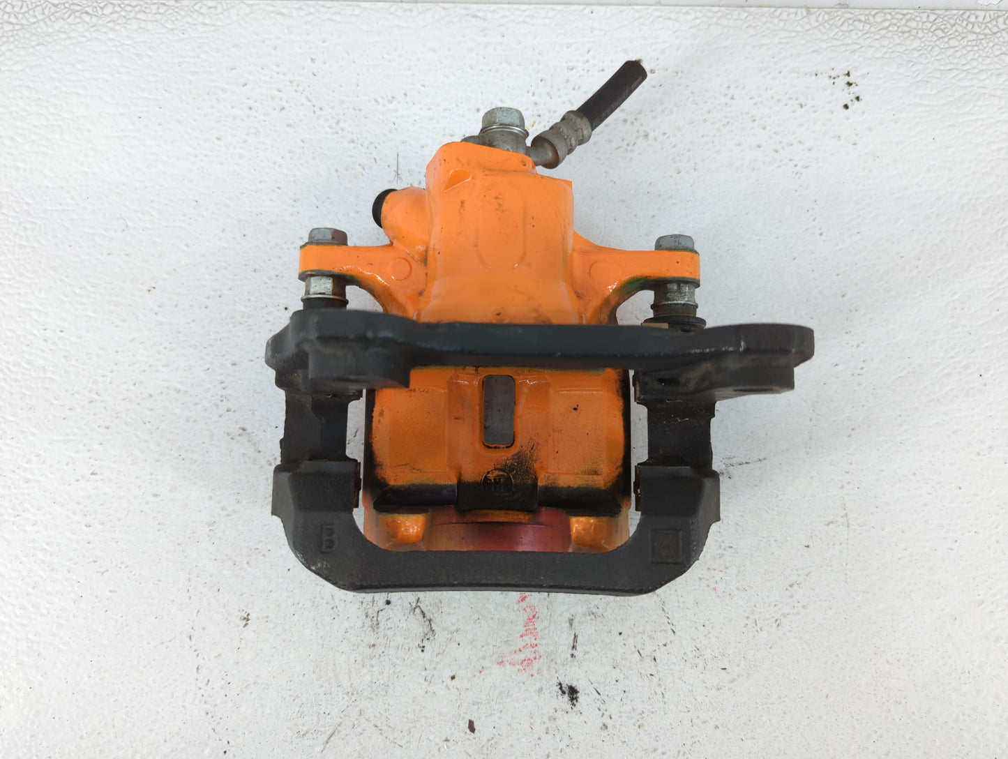 2016-2017 Lexus Rc200t Front Driver Left Brake Caliper - Oemusedautoparts1.com