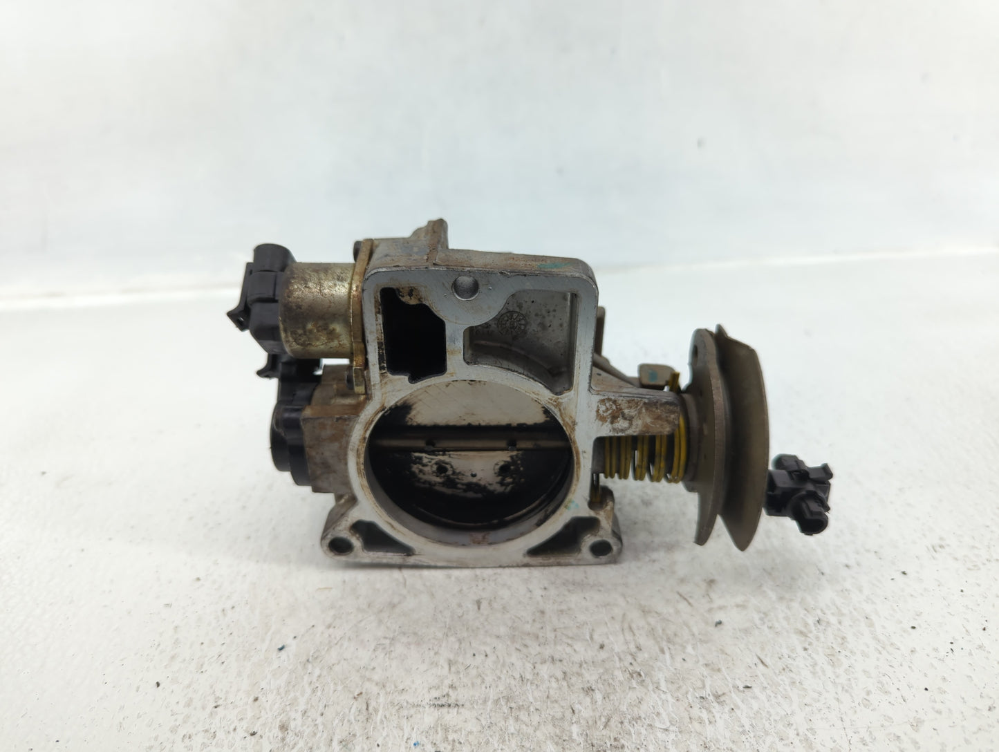 2016-2017 Lexus Rc200t Throttle Body Fits Fits 2016 2017 2018 2019 OEM Used Auto Parts - Oemusedautoparts1.com