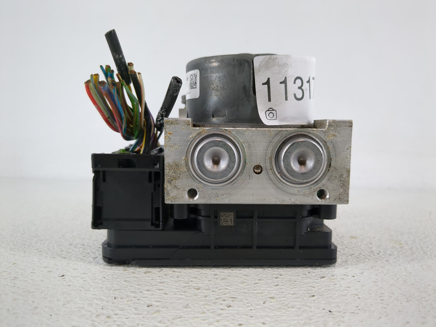 2016 Lincoln Mkc ABS Pump Control Module Replacement P/N:EJ7C-2C405-AK Fits OEM Used Auto Parts - Oemusedautoparts1.com