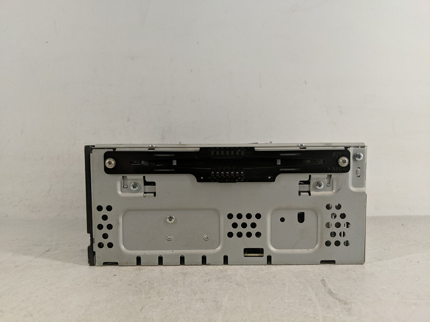 2015-2016 Lincoln Mkc Radio AM FM Cd Player Receiver Replacement P/N:EJ7T-19C107-EA Fits Fits 2015 2016 OEM Used Auto Parts 