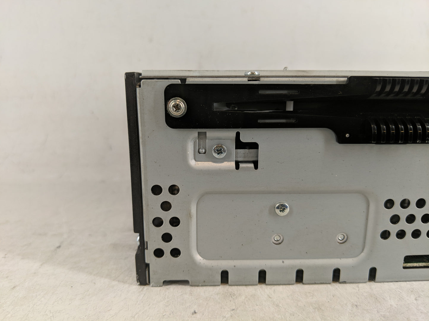 2015-2016 Lincoln Mkc Radio AM FM Cd Player Receiver Replacement P/N:EJ7T-19C107-EA Fits Fits 2015 2016 OEM Used Auto Parts 