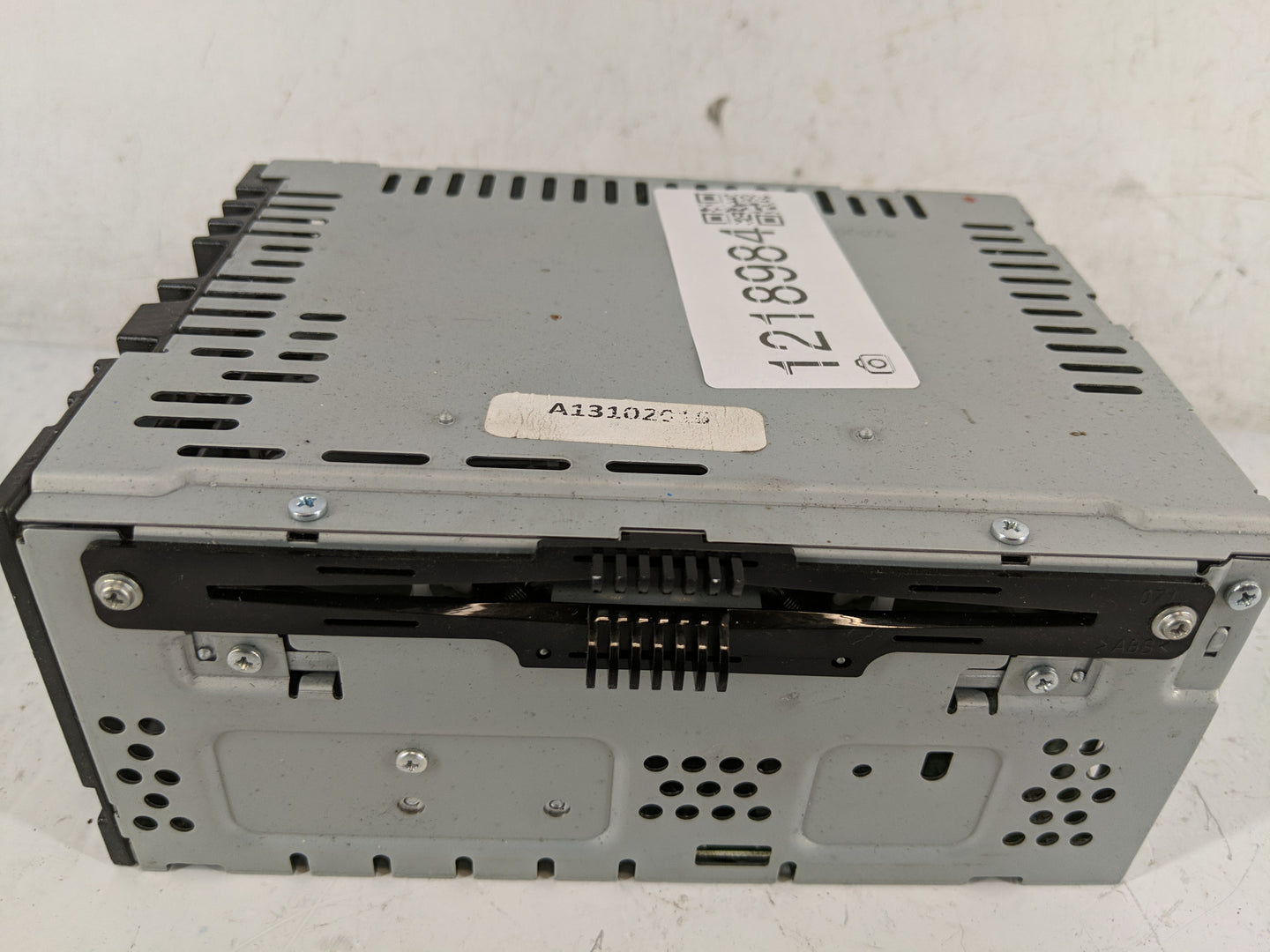 2015-2016 Lincoln Mkc Radio AM FM Cd Player Receiver Replacement P/N:EJ7T-19C107-EB Fits Fits 2015 2016 OEM Used Auto Parts 