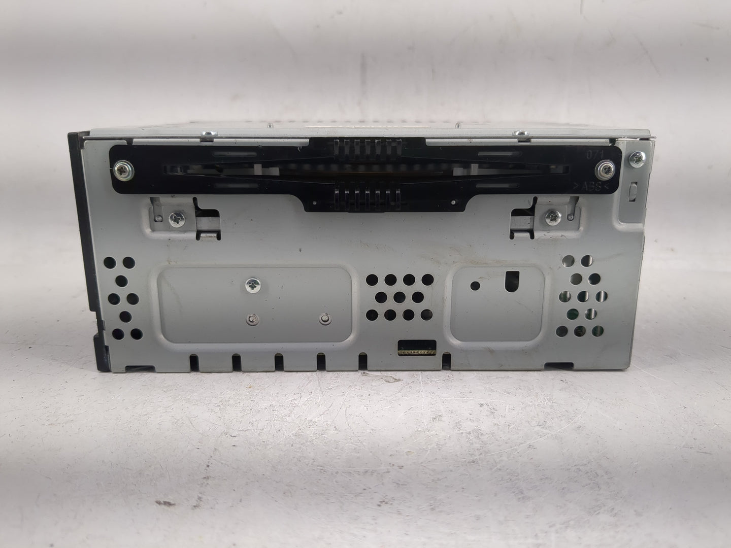 2015-2016 Lincoln Mkc Radio AM FM Cd Player Receiver Replacement P/N:EJ7T-19C107-EB Fits Fits 2015 2016 OEM Used Auto Parts 