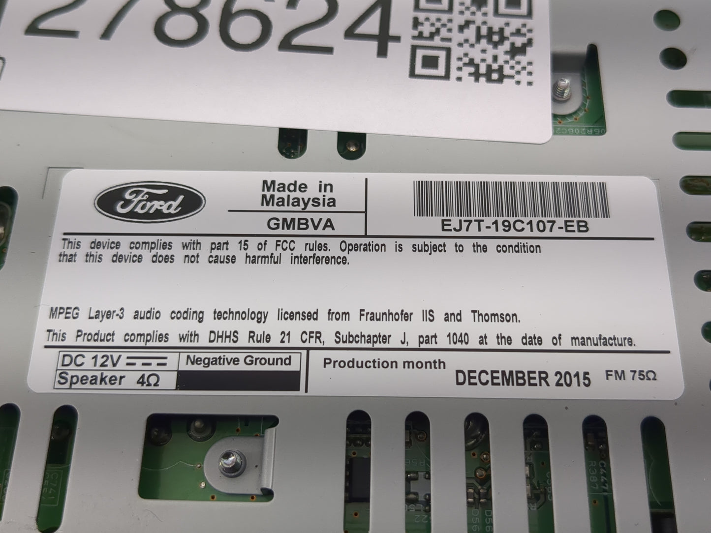 2015-2016 Lincoln Mkc Radio AM FM Cd Player Receiver Replacement P/N:EJ7T-19C107-EB Fits Fits 2015 2016 OEM Used Auto Parts 