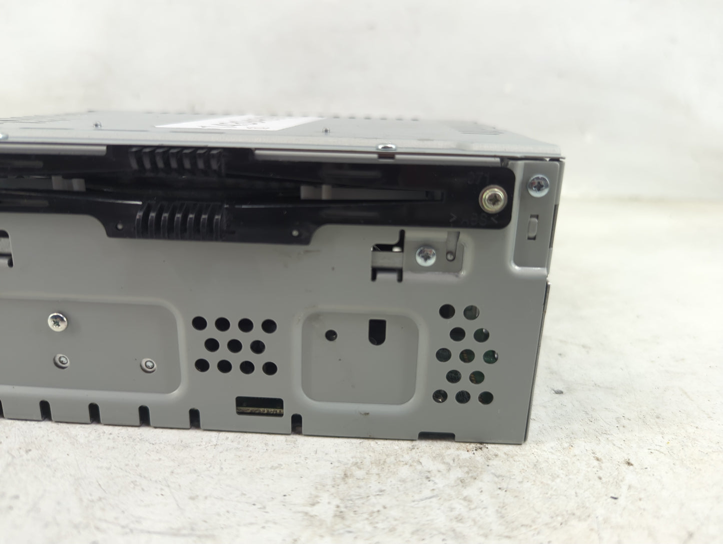 2015-2016 Lincoln Mkc Radio AM FM Cd Player Receiver Replacement Fits Fits 2015 2016 OEM Used Auto Parts - Oemusedautoparts1