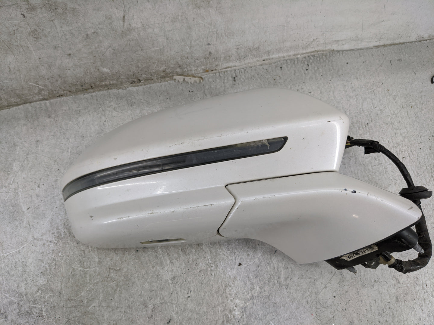 2015-2019 Lincoln Mkc Passenger Side View Mirror - Right Door Mirror OEM Used - Oemusedautoparts1.com