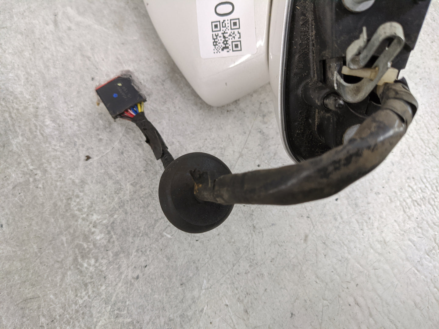 2015-2019 Lincoln Mkc Passenger Side View Mirror - Right Door Mirror OEM Used - Oemusedautoparts1.com