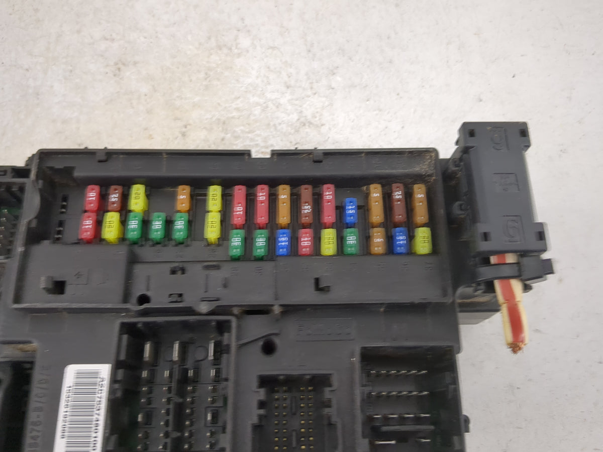 2015-2016 Lincoln Mkc Fusebox Fuse Box Panel Relay Module P/N:GJ7T-15604 A2C7537480100, DG9T-14B476-B/C/D/E Fits Fits 2015 2