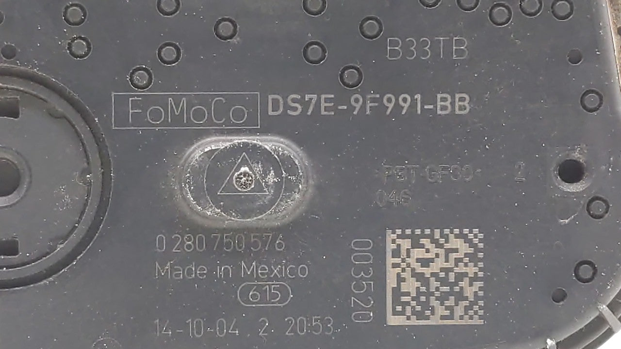 2015-2019 Lincoln Mkc Throttle Body P/N:DS7E-9F991-BB Fits Fits 2014 2015 2016 2017 2018 2019 OEM Used Auto Parts - Oemuseda