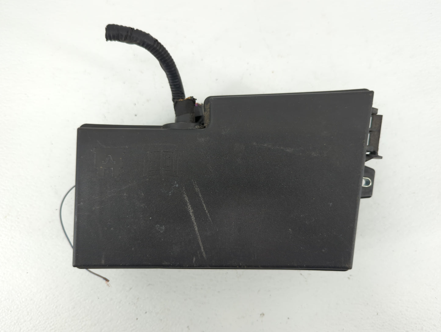 2015-2016 Lincoln Mkc Fusebox Fuse Box Panel Relay Module P/N:AV6T-14A067-AD Fits Fits 2015 2016 OEM Used Auto Parts - Oemus