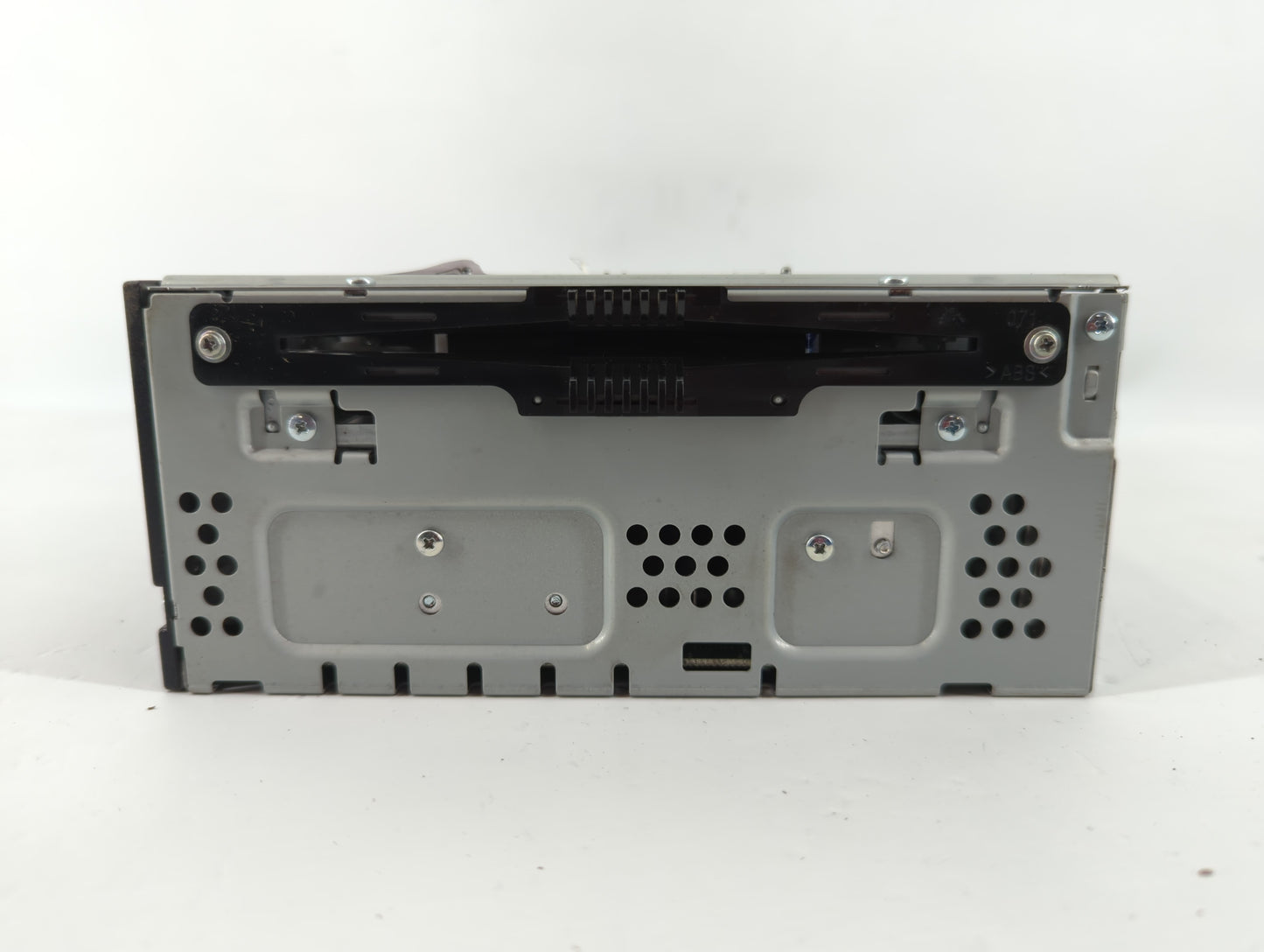 2015-2016 Lincoln Mkc Radio AM FM Cd Player Receiver Replacement P/N:CQ-MJ23E3UMC Fits Fits 2015 2016 OEM Used Auto Parts - 