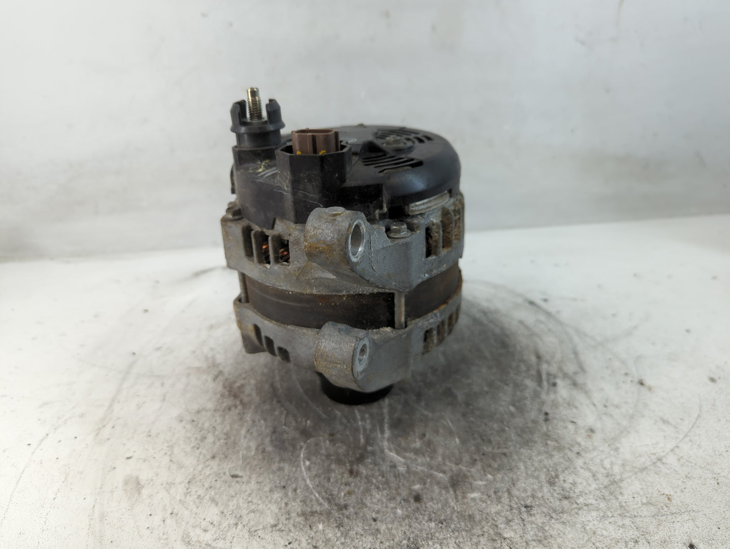 2015-2019 Lincoln Mkc Alternator Replacement Generator Charging Assembly Engine OEM P/N:FJ5T-10300-AA Fits OEM Used Auto Par