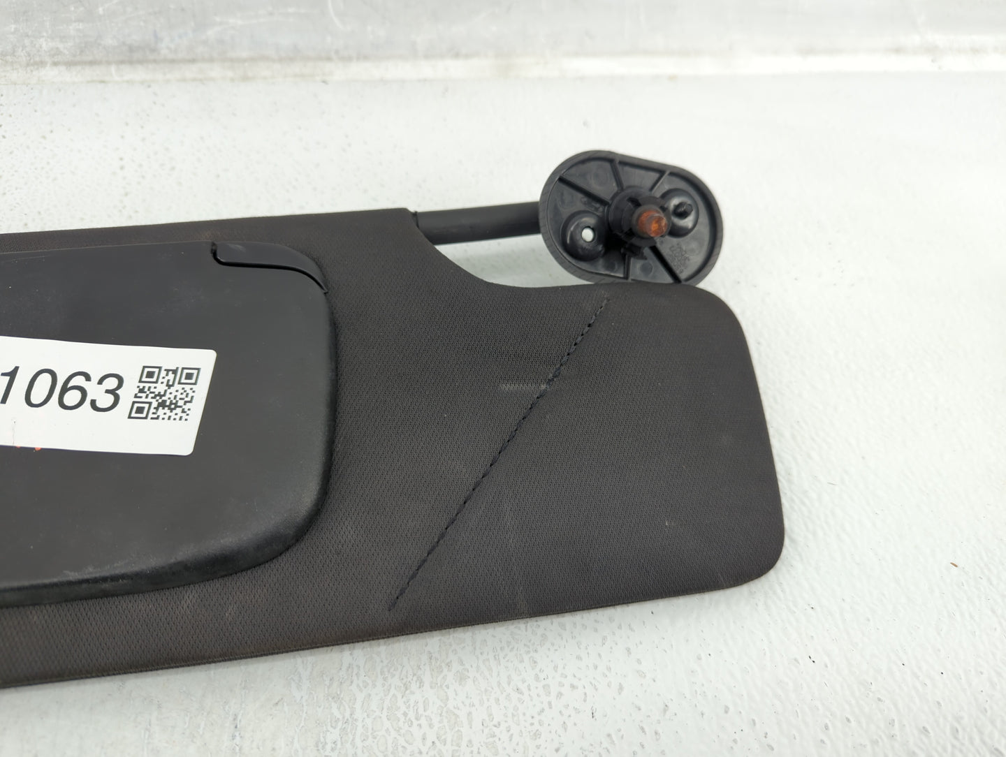 2016 Lincoln Mks Sun Visor Shade Replacement Passenger Right Mirror Fits OEM Used Auto Parts - Oemusedautoparts1.com