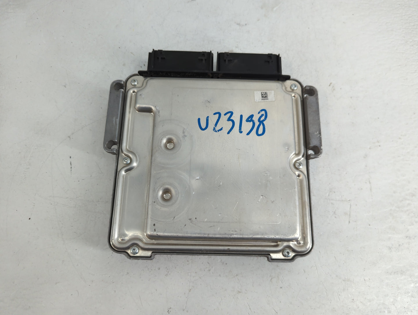 2016-2019 Lincoln Mkt PCM Engine Control Computer ECU ECM PCU OEM P/N:GA8A-12A650-GD 0 261 S16 891 Fits Fits 2016 2017 2018 