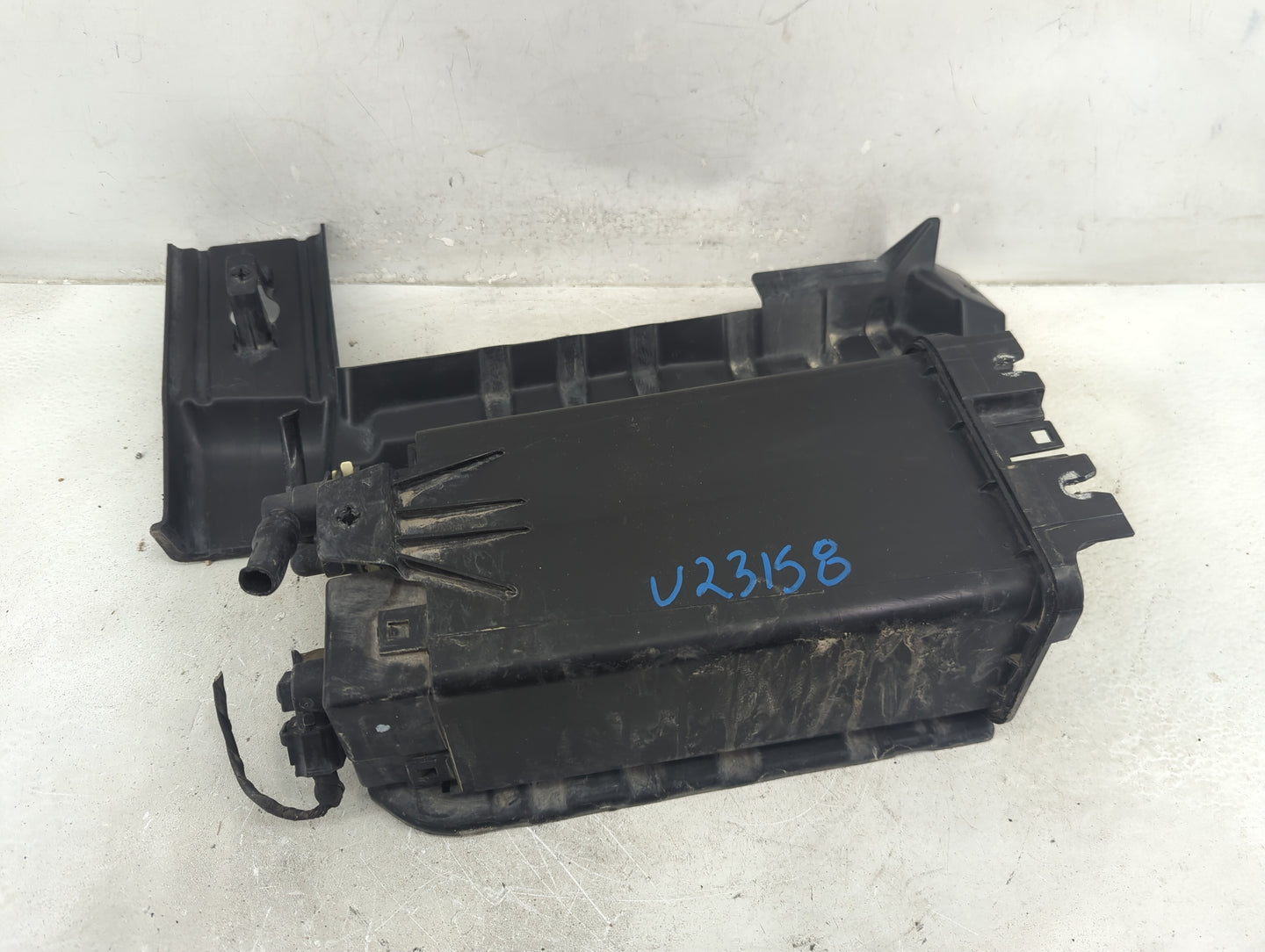 2016 Lincoln Mkt Fuel Vapor Charcoal Canister - Oemusedautoparts1.com