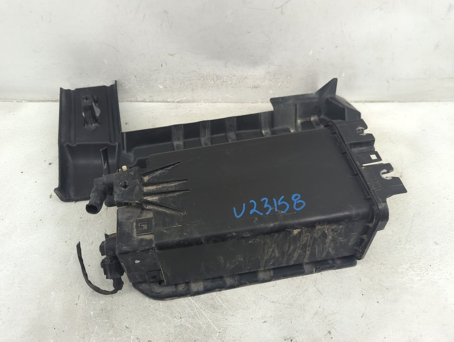2016 Lincoln Mkt Fuel Vapor Charcoal Canister - Oemusedautoparts1.com
