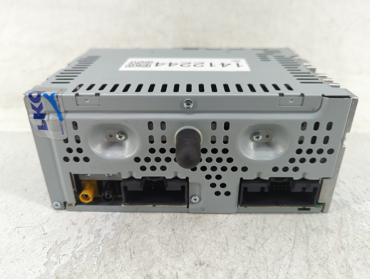 2016 Lincoln Mkt Radio AM FM Cd Player Receiver Replacement P/N:DE9T-19C107-LD Fits OEM Used Auto Parts - Oemusedautoparts1.