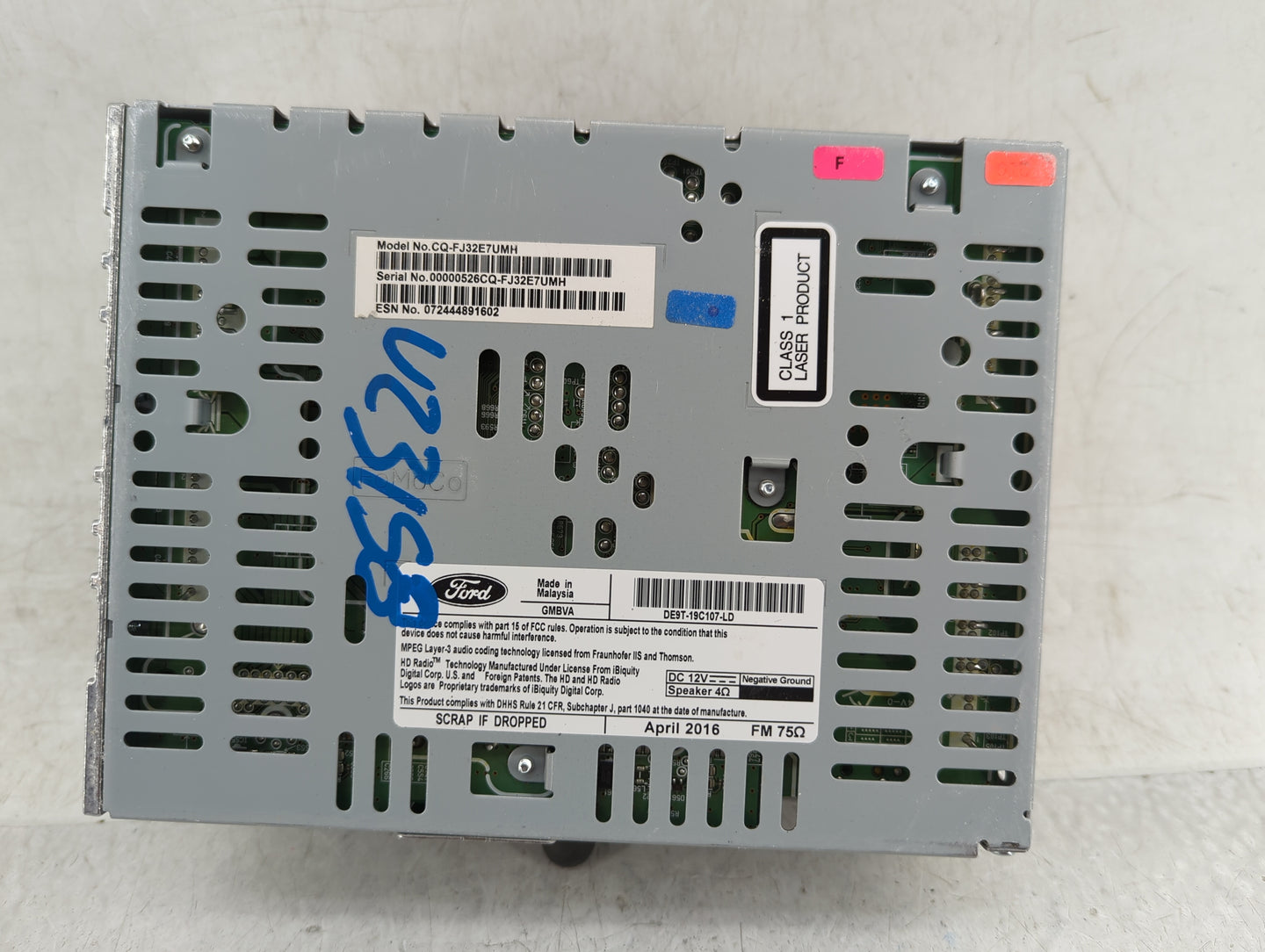 2016 Lincoln Mkt Radio AM FM Cd Player Receiver Replacement P/N:DE9T-19C107-LD Fits OEM Used Auto Parts - Oemusedautoparts1.