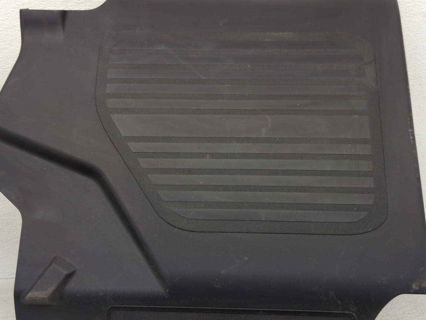 2016 Lincoln Mkt Engine Cover - Oemusedautoparts1.com