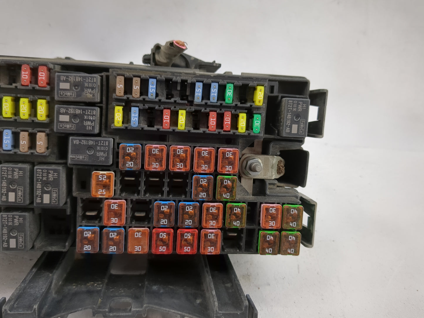 2013-2016 Lincoln Mkt Fusebox Fuse Box Panel Relay Module P/N:DG1T-14A003-BA Fits Fits 2013 2014 2015 2016 OEM Used Auto Par