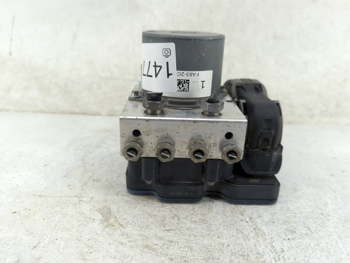 2016-2019 Lincoln Mkt ABS Pump Control Module Replacement P/N:FA83-2C405-AB 269643 Fits Fits 2016 2017 2018 2019 OEM Used Au