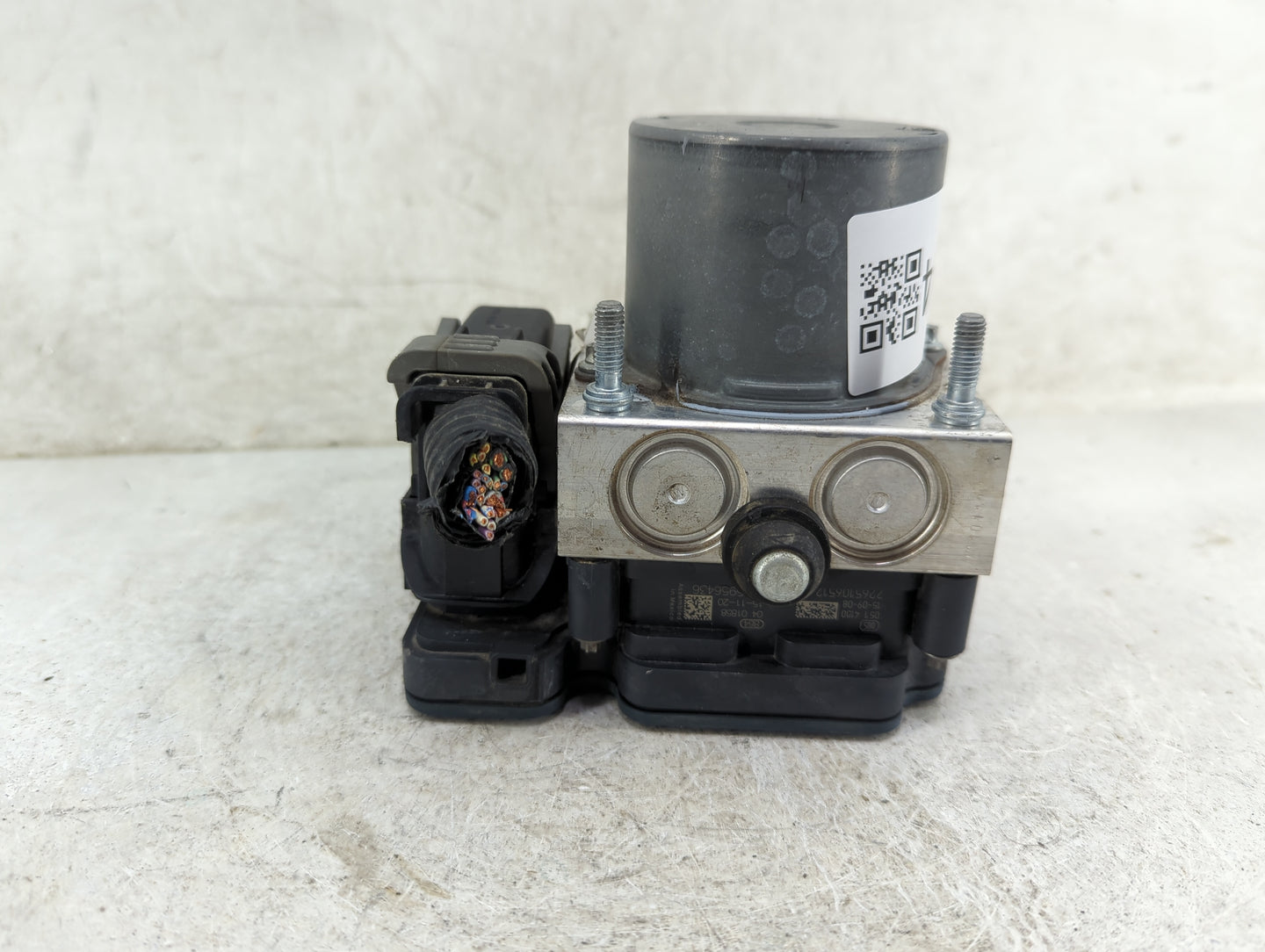 2016-2019 Lincoln Mkt ABS Pump Control Module Replacement P/N:FA83-2C405-AB 269643 Fits Fits 2016 2017 2018 2019 OEM Used Au