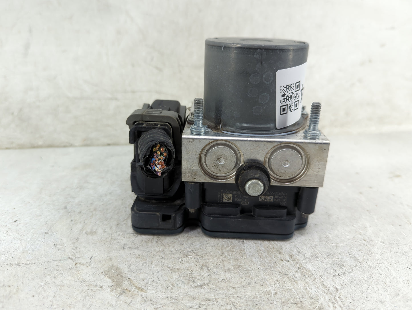2016-2019 Lincoln Mkt ABS Pump Control Module Replacement P/N:FA83-2C405-AB 269643 Fits Fits 2016 2017 2018 2019 OEM Used Au
