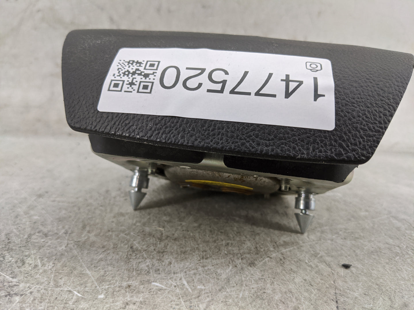 2013-2019 Lincoln Mkt Air Bag Driver Left Steering Wheel Mounted - Oemusedautoparts1.com