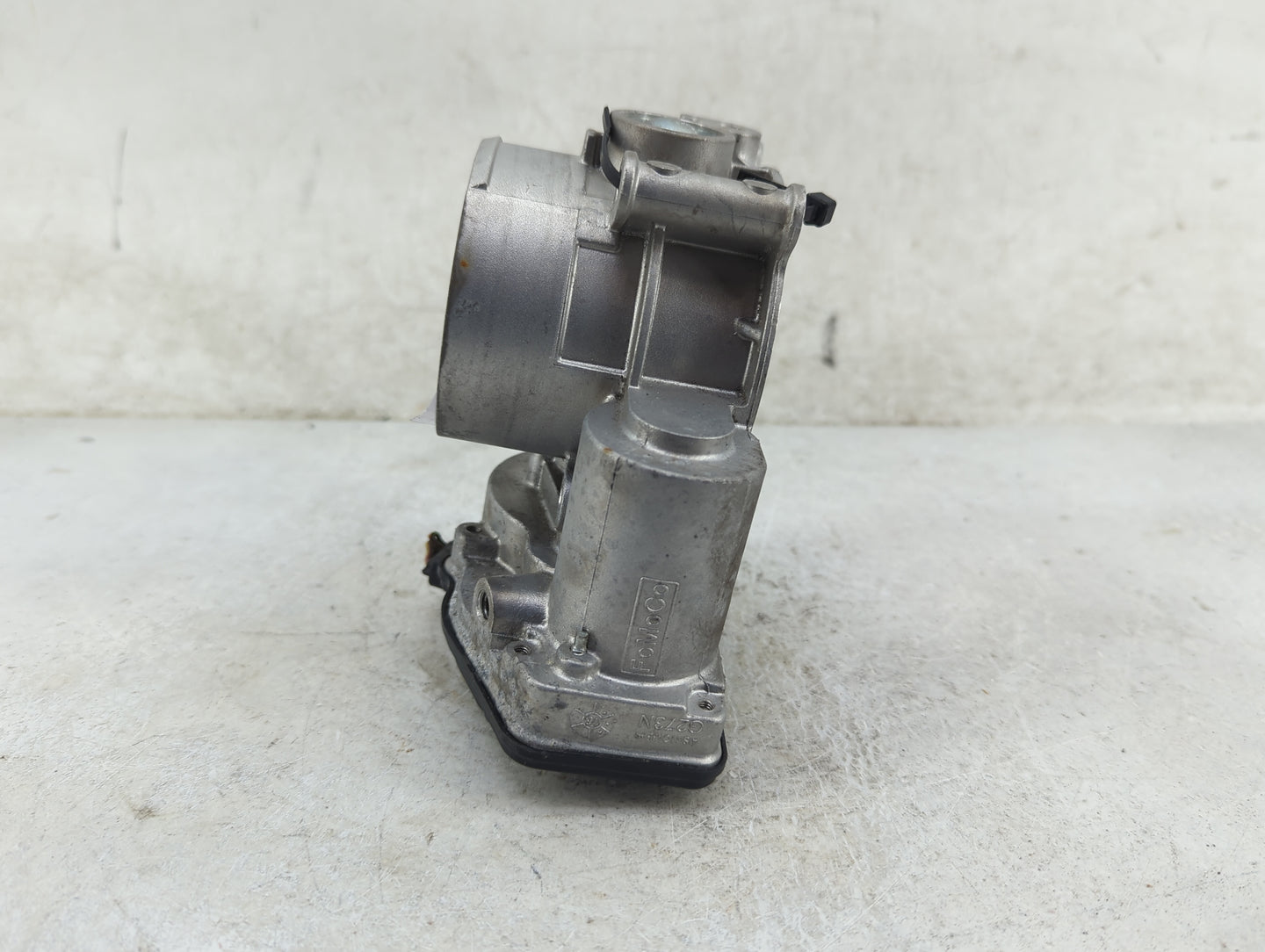 2013-2019 Lincoln Mkt Throttle Body P/N:AT4E-9F991-EL Fits Fits 2011 2012 2013 2014 2015 2016 2017 2018 2019 OEM Used Auto P