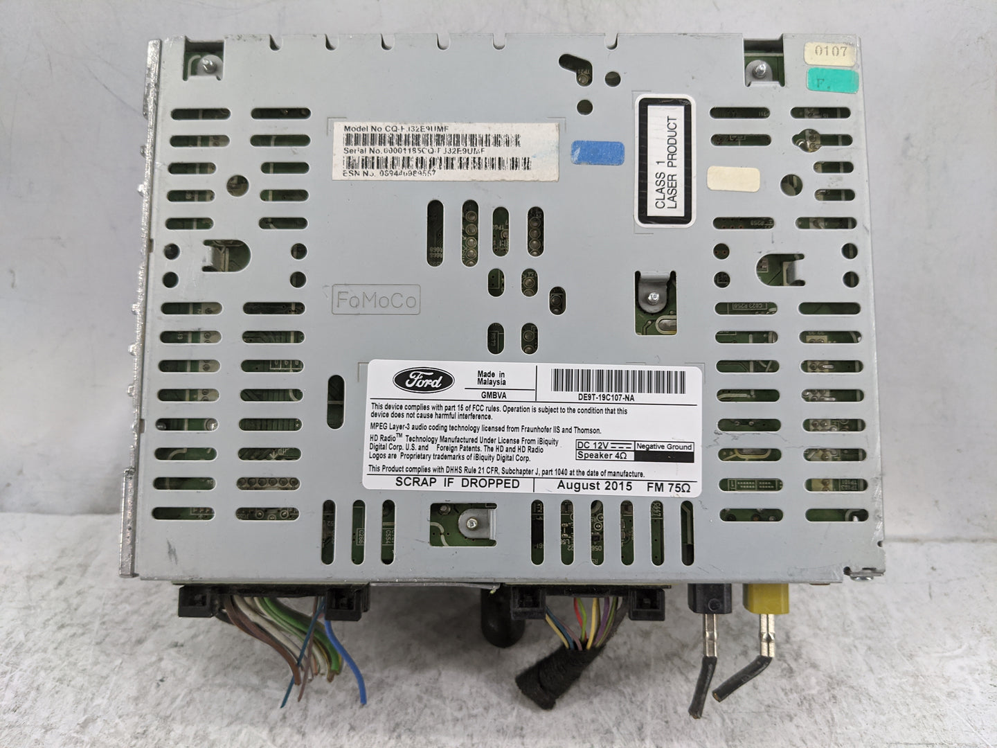 2015 Lincoln Mkt Radio AM FM Cd Player Receiver Replacement P/N:CQ-FJ32E9UMF DE9T-19C107-NA Fits OEM Used Auto Parts - Oemus