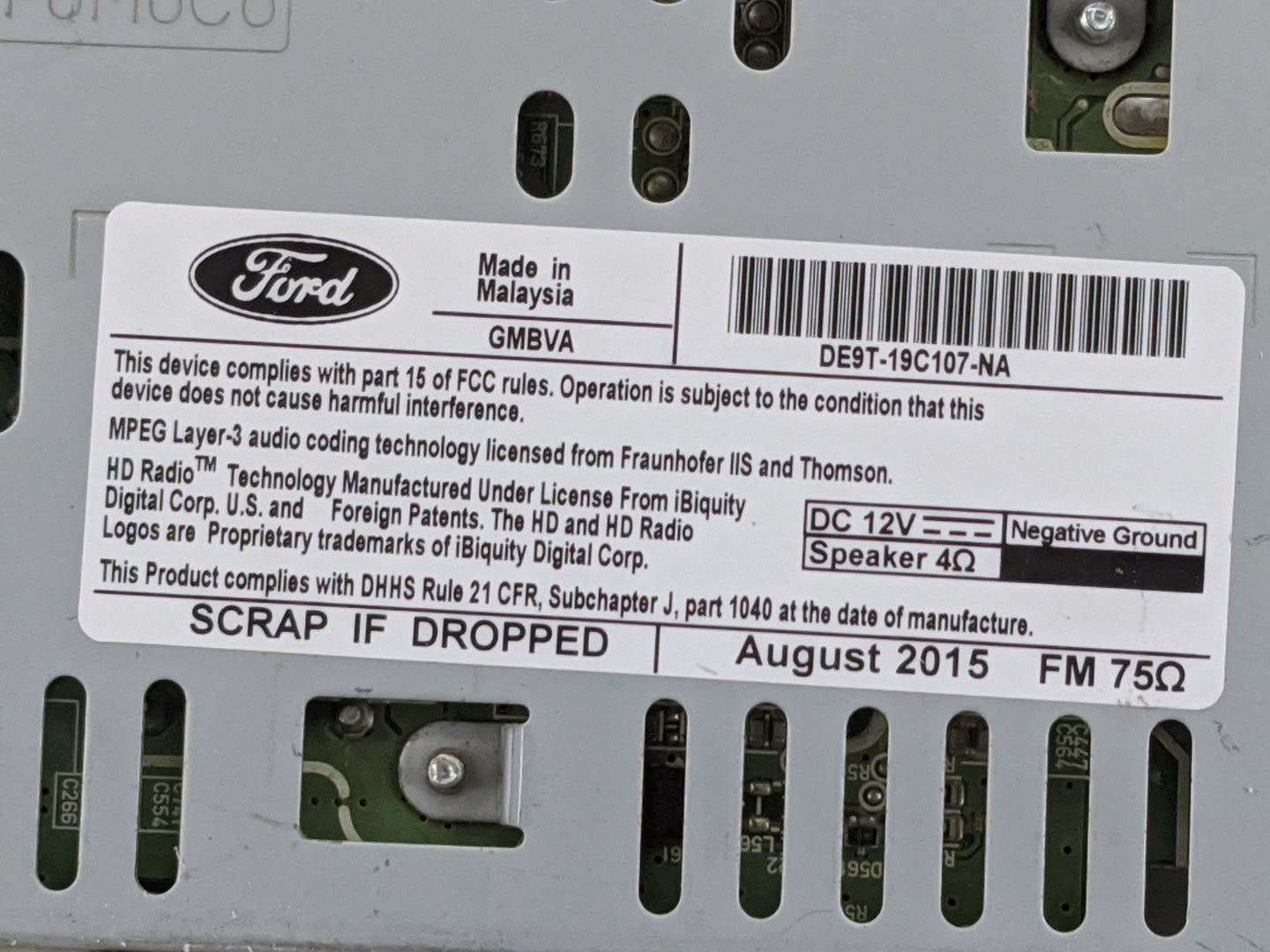 2015 Lincoln Mkt Radio AM FM Cd Player Receiver Replacement P/N:CQ-FJ32E9UMF DE9T-19C107-NA Fits OEM Used Auto Parts - Oemus