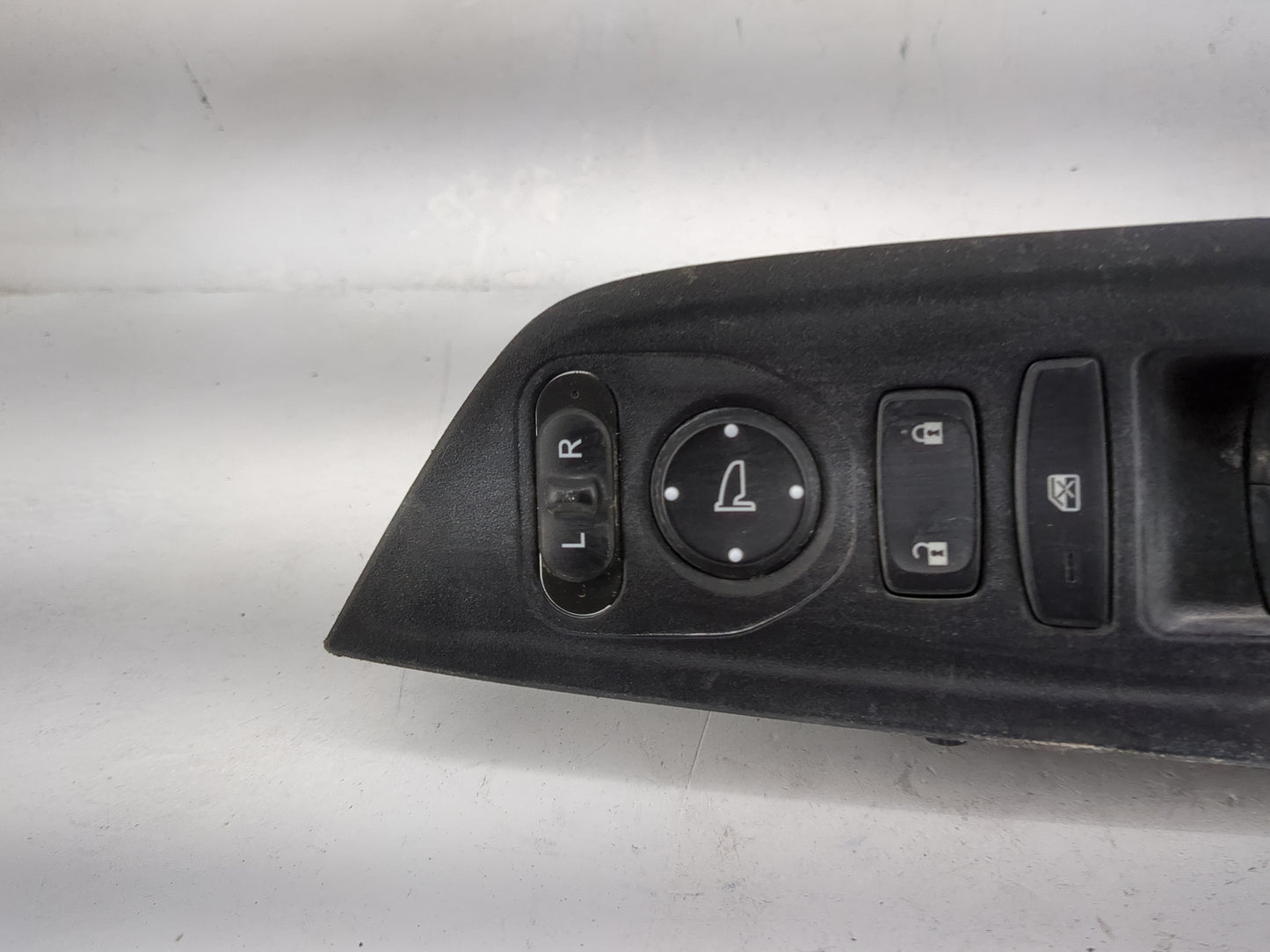 2016 Lincoln Mkt Master Power Window Switch Replacement Driver Side Left P/N:35750THRA120M1 SAMWD1089D Fits OEM Used Auto Pa