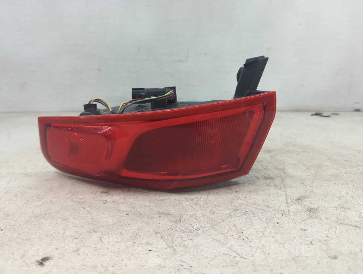 2010-2019 Lincoln Mkt Tail Light Assembly Driver Left OEM Fits Fits 2010 2011 2012 2013 2014 2015 2016 2017 2018 2019 OEM Us
