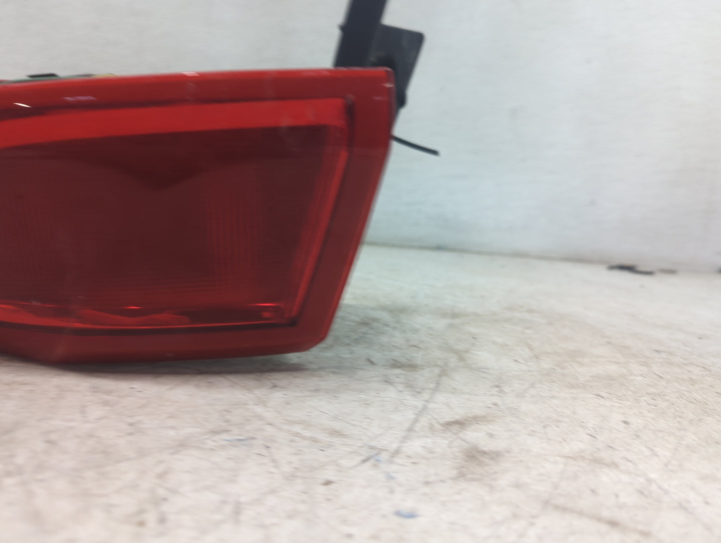 2010-2019 Lincoln Mkt Tail Light Assembly Driver Left OEM Fits Fits 2010 2011 2012 2013 2014 2015 2016 2017 2018 2019 OEM Us