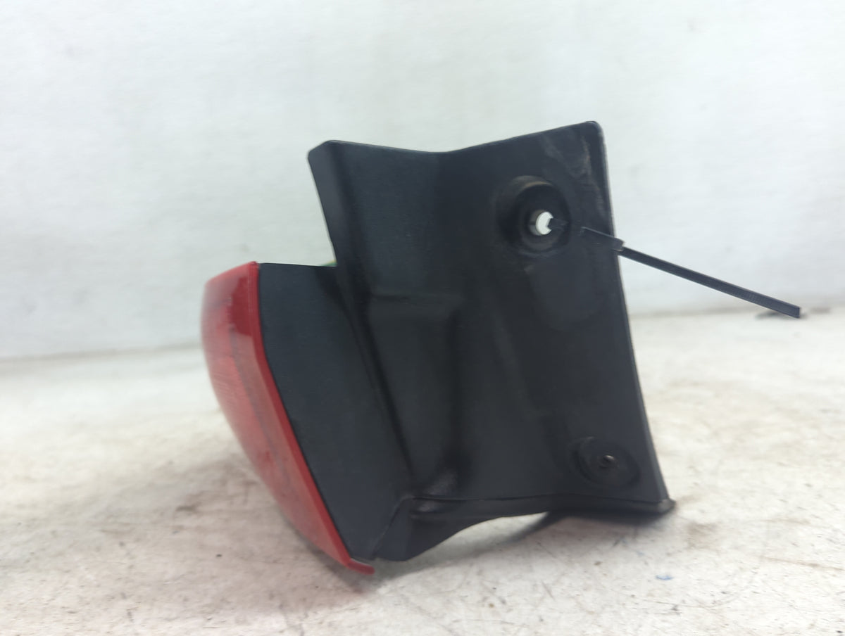 2010-2019 Lincoln Mkt Tail Light Assembly Driver Left OEM Fits Fits 2010 2011 2012 2013 2014 2015 2016 2017 2018 2019 OEM Us
