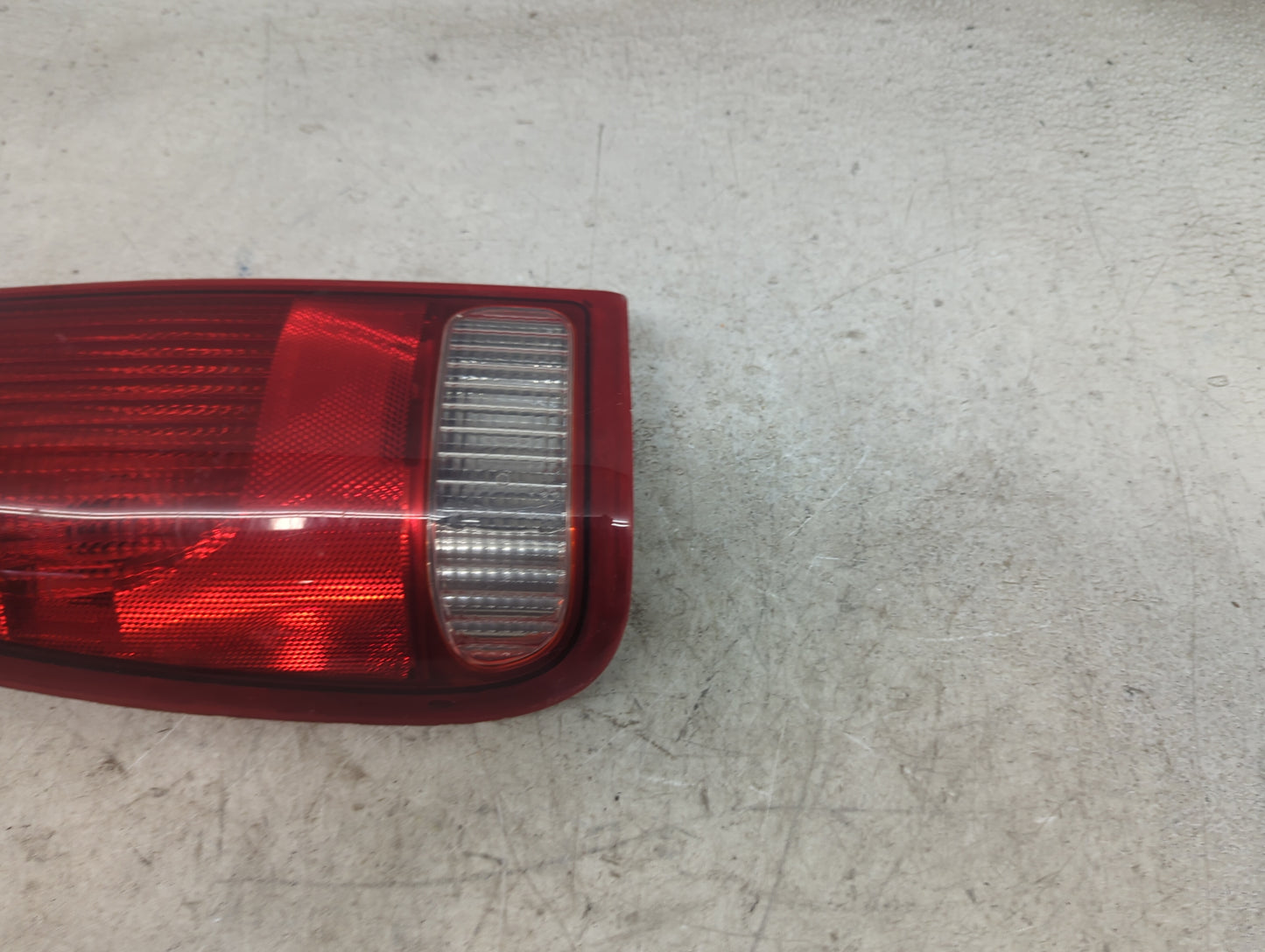 2010-2019 Lincoln Mkt Tail Light Assembly Driver Left OEM Fits Fits 2010 2011 2012 2013 2014 2015 2016 2017 2018 2019 OEM Us
