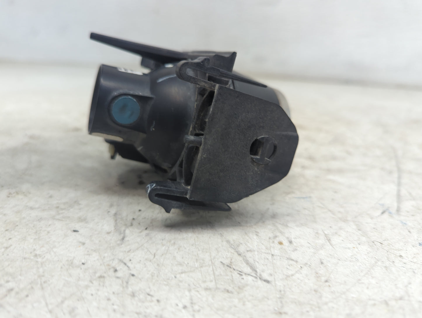 2010-2019 Lincoln Mkt Driver Left Oem Fog Light Lamp Black - Oemusedautoparts1.com