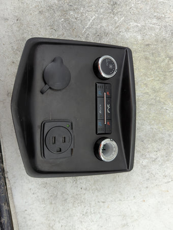 compare product 2013-2019 Lincoln Mkt Climate Control Module Temperature AC/Heater Replacement P/N:DP5T-19G247-AB Fits OEM Used Auto Parts