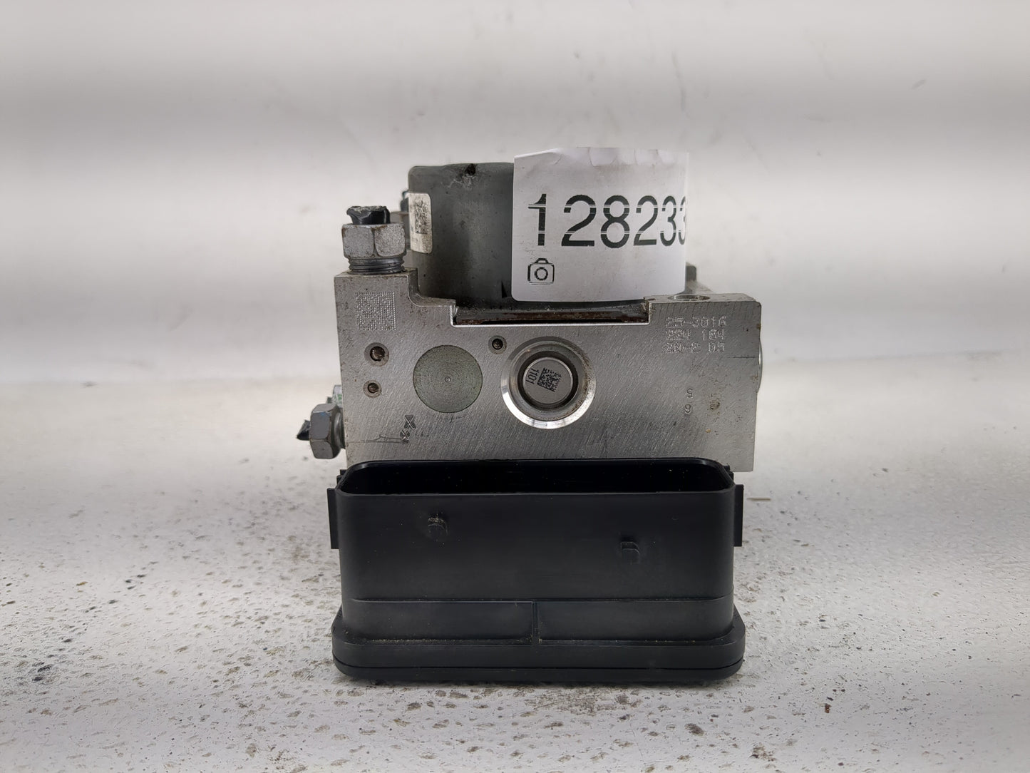 2016-2018 Lincoln Mkx ABS Pump Control Module Replacement P/N:F2GC-2C405-AF Fits Fits 2015 2016 2017 2018 OEM Used Auto Part