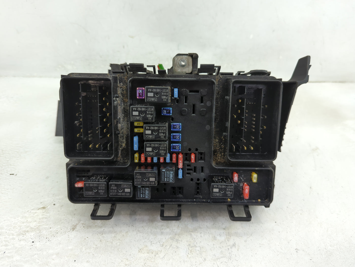 2016-2017 Lincoln Mkx Fusebox Fuse Box Panel Relay Module Fits Fits 2015 2016 2017 2018 OEM Used Auto Parts - Oemusedautopar
