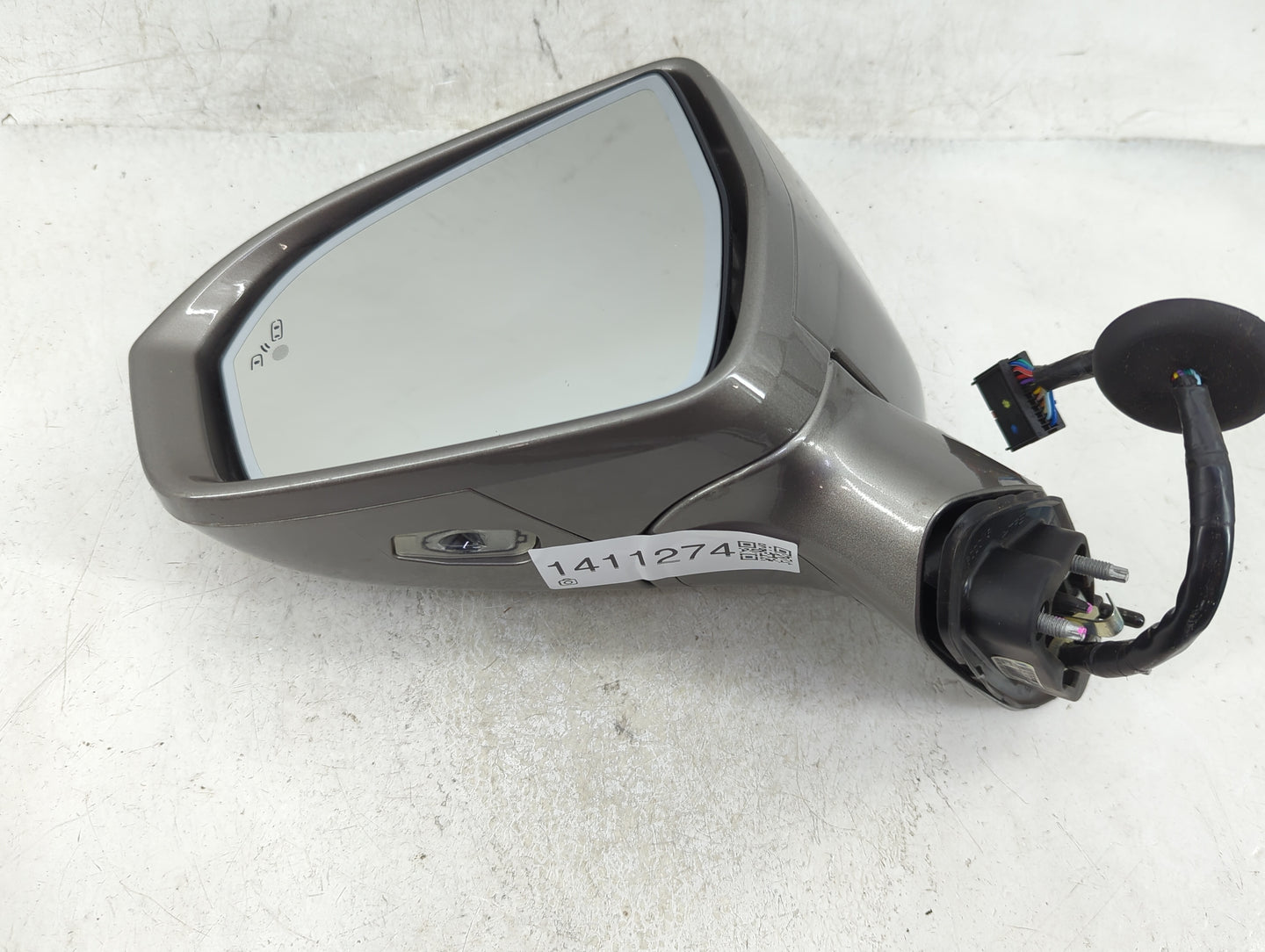 2016-2018 Lincoln Mkx Driver Side View Mirror - Left Door Mirror OEM Used - Oemusedautoparts1.com