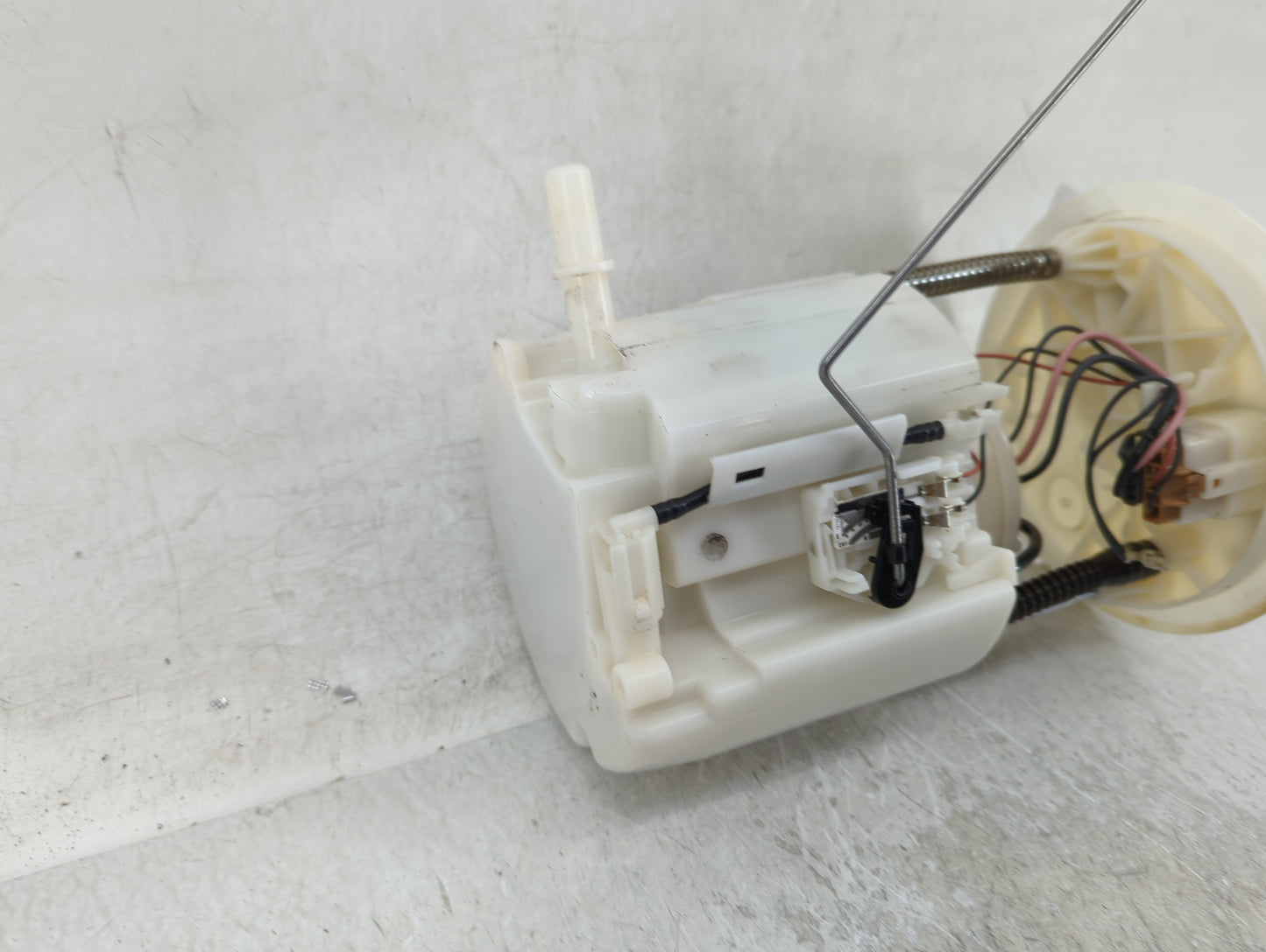2016-2018 Lincoln Mkx Electrical Gas Fuel Pump Assembly - Oemusedautoparts1.com