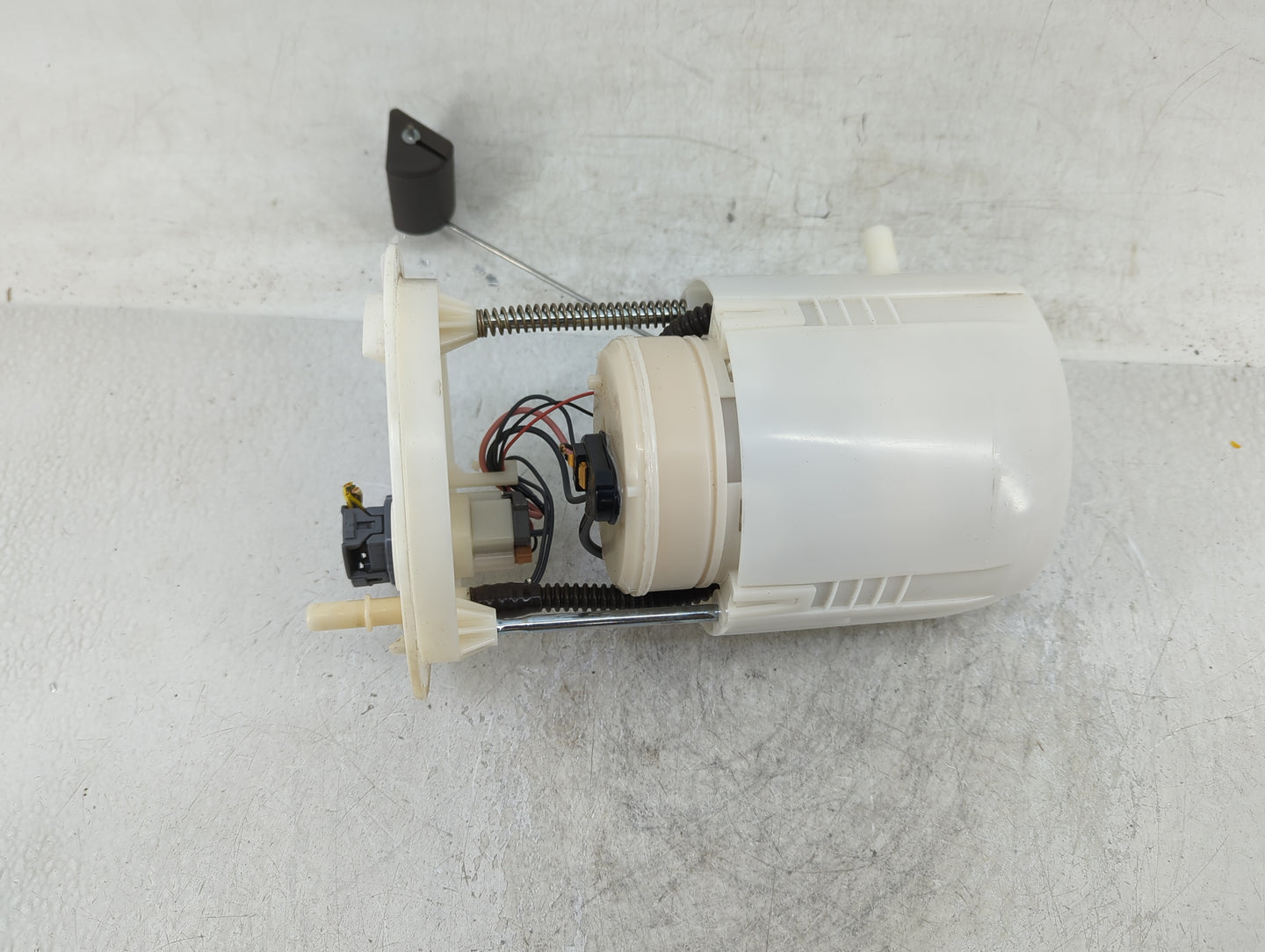 2016-2018 Lincoln Mkx Electrical Gas Fuel Pump Assembly - Oemusedautoparts1.com