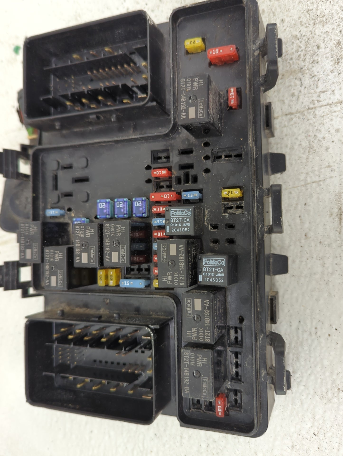 2016-2017 Lincoln Mkx Fusebox Fuse Box Panel Relay Module P/N:G2GT14A075AA Fits Fits 2015 2016 2017 2018 OEM Used Auto Parts