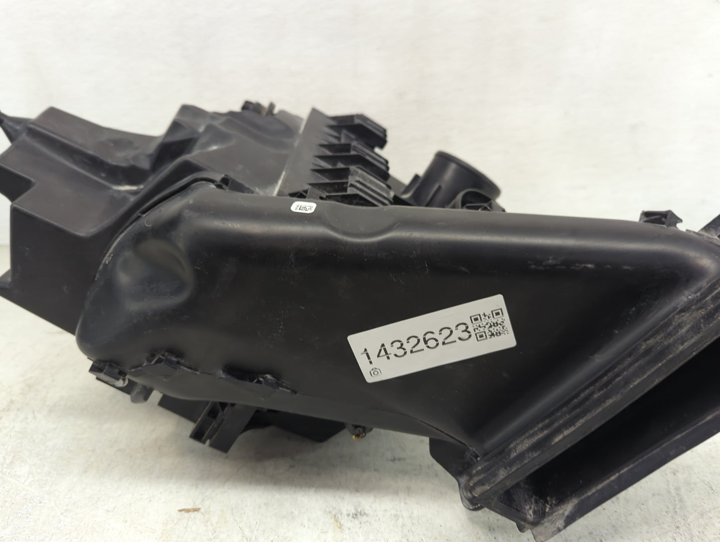2016-2018 Lincoln Mkx Air Cleaner Intake-duct Hose Tube - Oemusedautoparts1.com