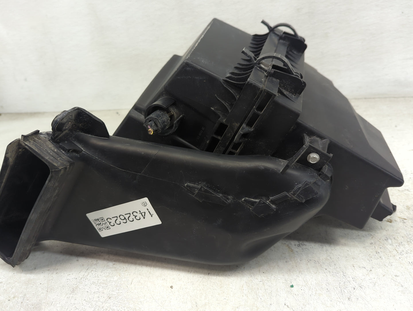 2016-2018 Lincoln Mkx Air Cleaner Intake-duct Hose Tube - Oemusedautoparts1.com
