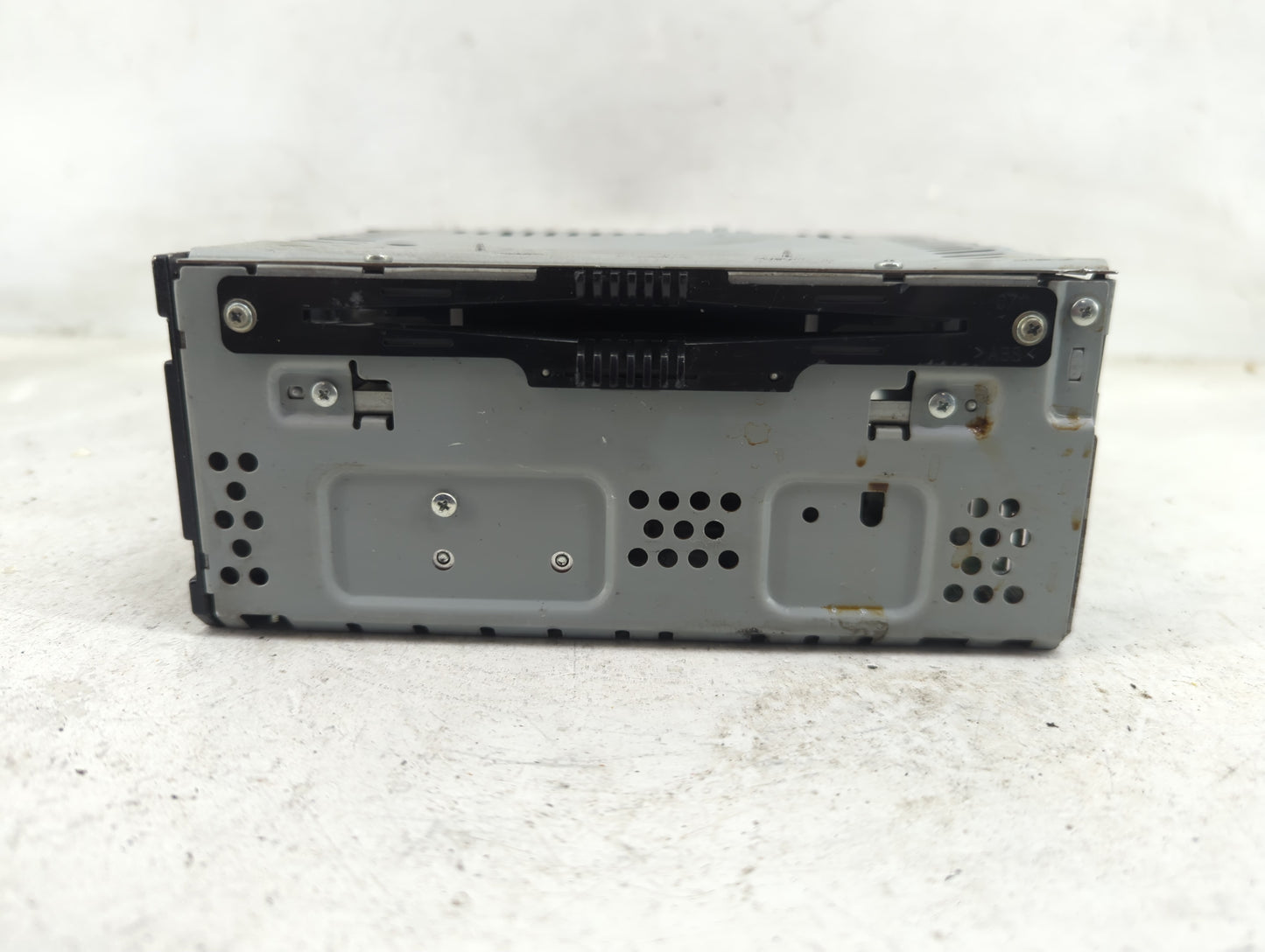 2016 Lincoln Mkx Radio AM FM Cd Player Receiver Replacement Fits OEM Used Auto Parts - Oemusedautoparts1.com
